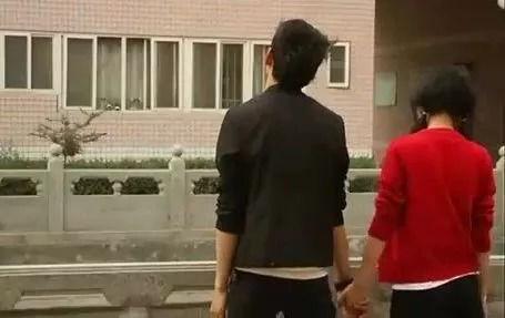 国产大学生情侣同居视频,国产情侣同居生活全景展现